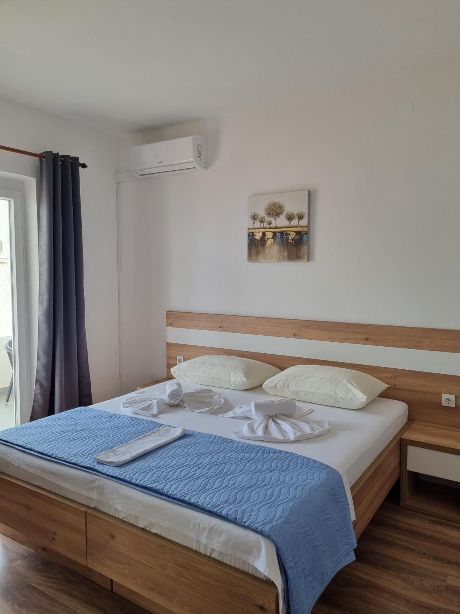 Bed And Breakfast Miramar Starigrad Paklenica Exterior foto