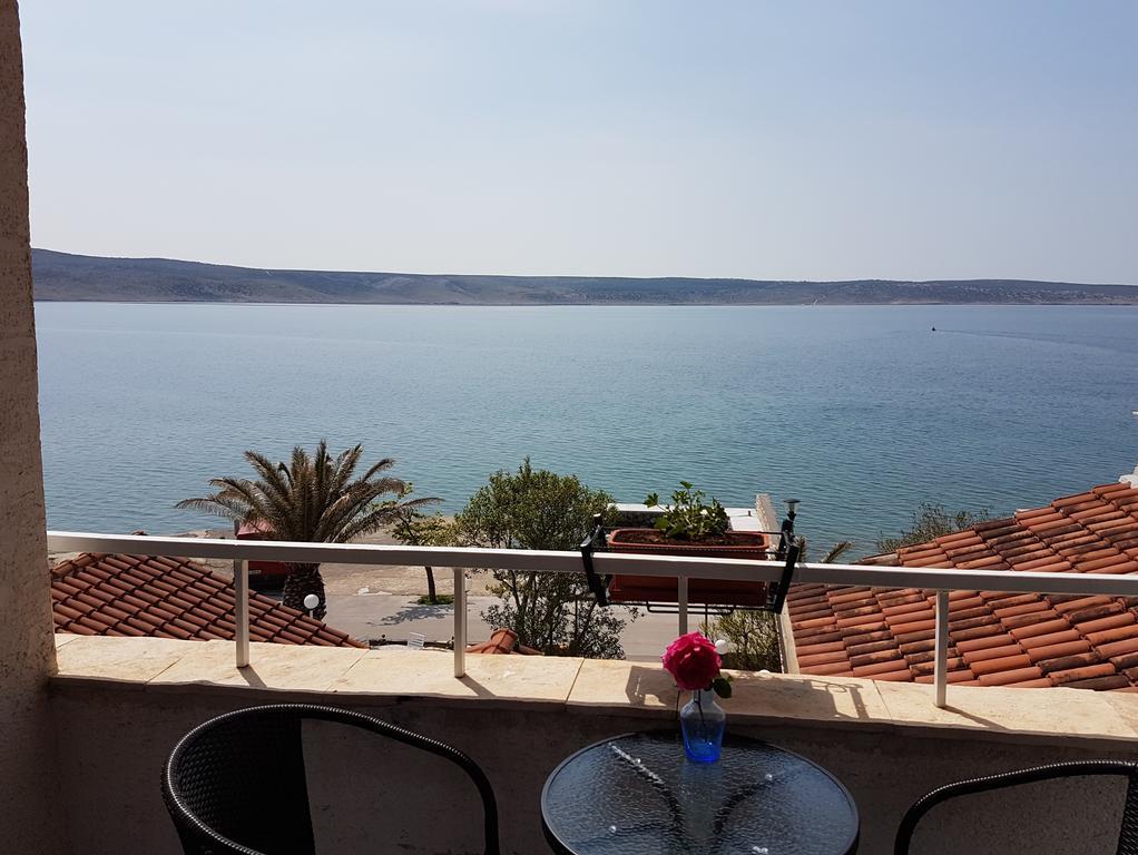Bed And Breakfast Miramar Starigrad Paklenica Exterior foto